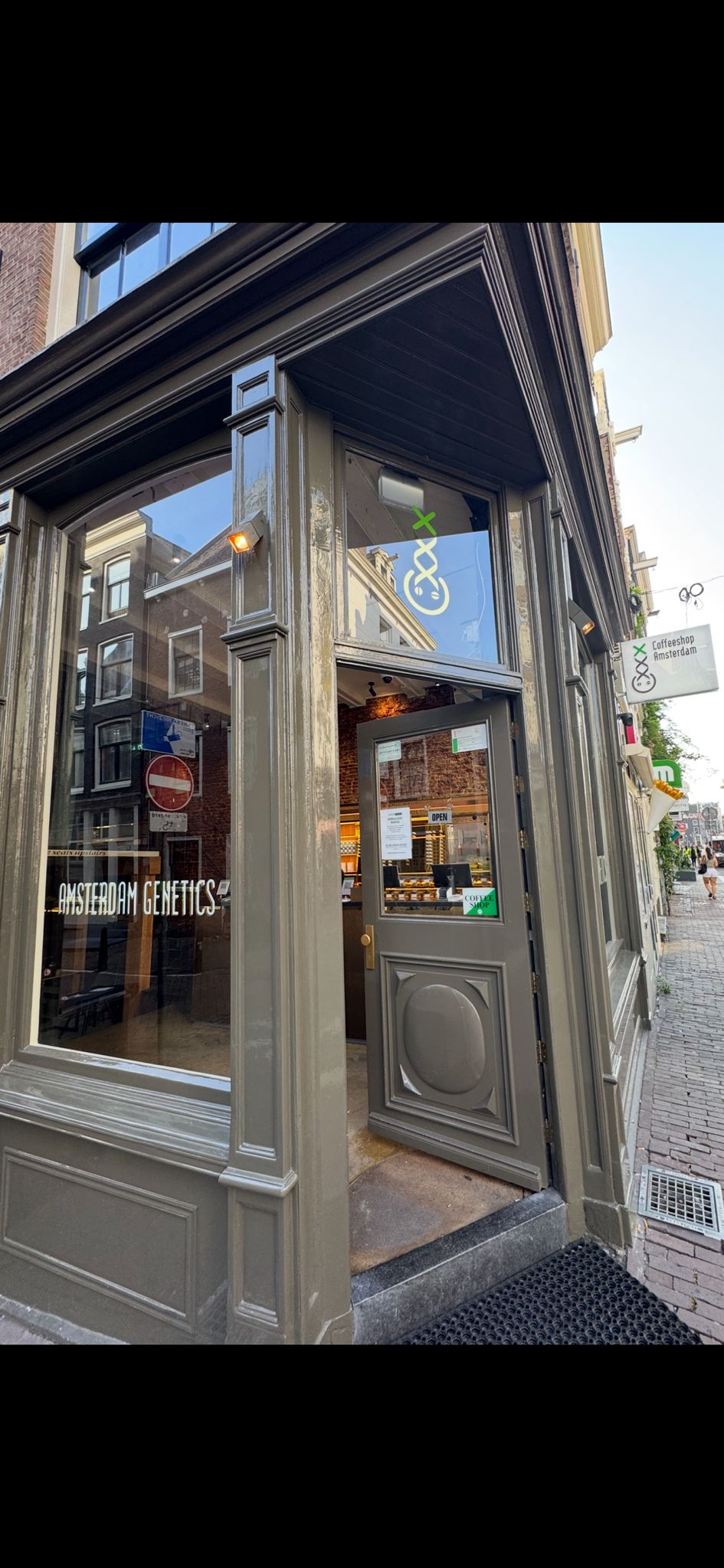 Coffeeshop De Dampkring Amsterdam